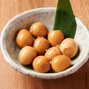 旨み染み込む うずらの味玉