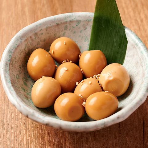 旨み染み込む うずらの味玉