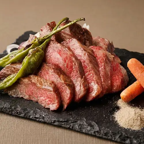 肉の旨味凝縮 十勝和牛ステーキ