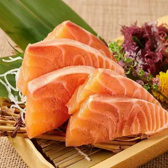 とろける脂 サーモンのお造り
