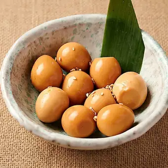 旨み染み込む うずらの味玉