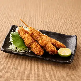 レア食感がクセになる マグロ串揚げ