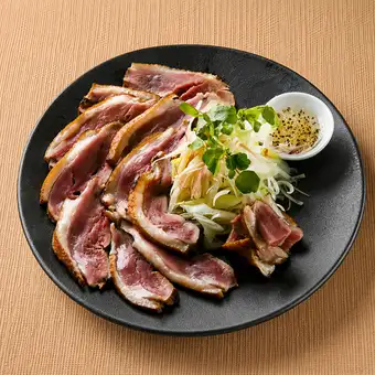 香ばしく燻した 土佐鴨の藁焼き