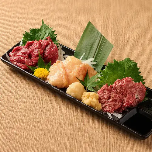 贅の極み 馬刺し食べ比べ盛り
