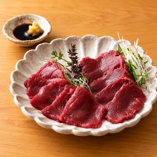 【产自九州熊本县】尽情享用入口即化的顶级马肉刺身。