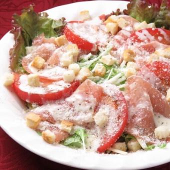 温玉のせベーコンのシーザーサラダ