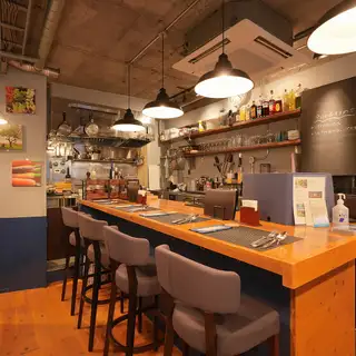 1 seat x 4 tables