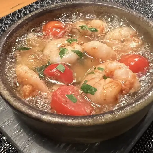 Shrimp and king oyster mushroom ajillo