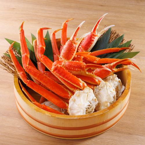 奢华享受！尽享雪蟹 ◎