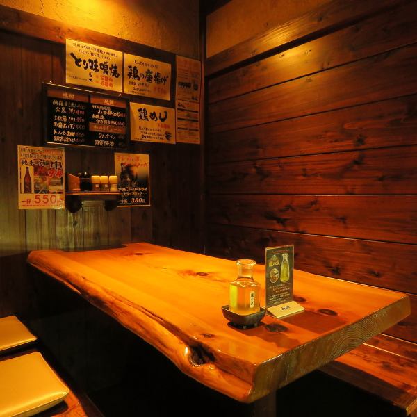 [A spacious semi-private room is ideal for groups of 4 to 6 people] For girls-only gatherings, we recommend the 2500 yen "Omakase Girls-only gathering course," which is a collection of menus that are popular with women.There are 9 dishes in total, and the popular chicken rice and dessert are only 2750 yen (tax included)!