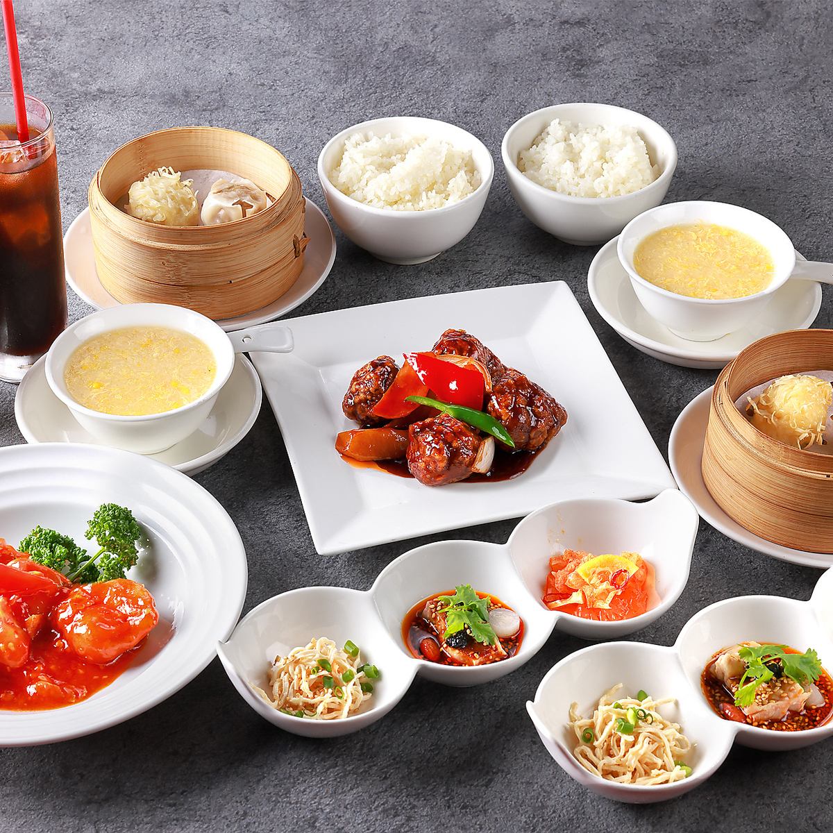 席のみ予約の単品飲み放題は2時間1800円！