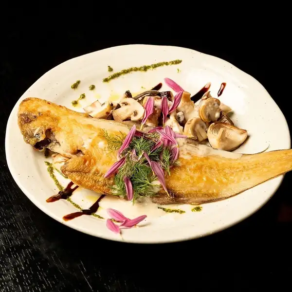 Celebrate your special occasion with meticulously prepared teppanyaki and a sophisticated atmosphere.