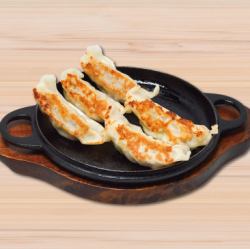 『つぼ八特製』焼餃子