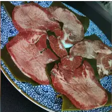 昆布締めタン