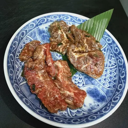 壺漬けハラミ・サガリ食べ比べ