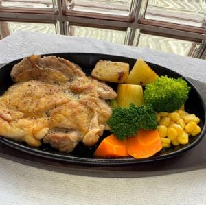 NO.7 鉄板チキン(ライス付き)