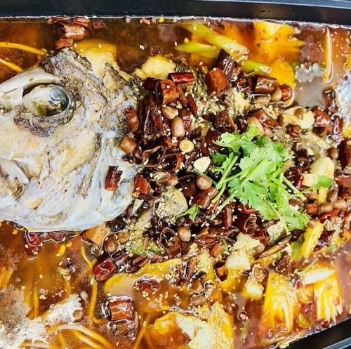 焼き鯛の四川風煮込み
