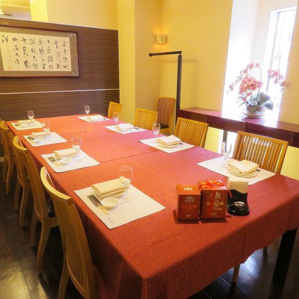 宴会に最適♪まるで中国に来たかのようなこだわり満載のテーブル席！個室のご用意もございますので安心してお食事いただけます。人気のお席なのでお早目にご予約を！