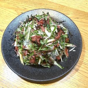 所沢産ダイコンの薬味たっぷり梅サラダ