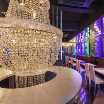 We can also accommodate private parties of 25 to 36 people, so please feel free to use it for large parties such as welcome and farewell parties!
