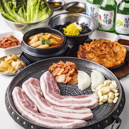 【限時優惠♪】國生產五花肉自助餐◎ 5道菜僅需3,850日圓(含稅)/ +1,620日圓(含稅)~無限暢飲◎