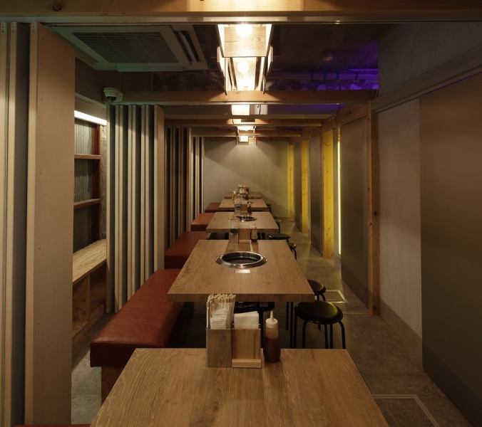 新宿駅西口から徒歩2分！個室・半個室中心のお店◎多人数の宴会や飲み会にも安心してご利用いただける個室スペースをご用意しております！賑やかな雰囲気の中でのお祝いや交流をお楽しみください♪お客様の笑顔と楽しさで満たされること間違いなし！美味しい料理と共に、最高のひとときをお過ごしください★