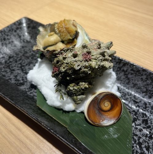 サザエ壺焼き