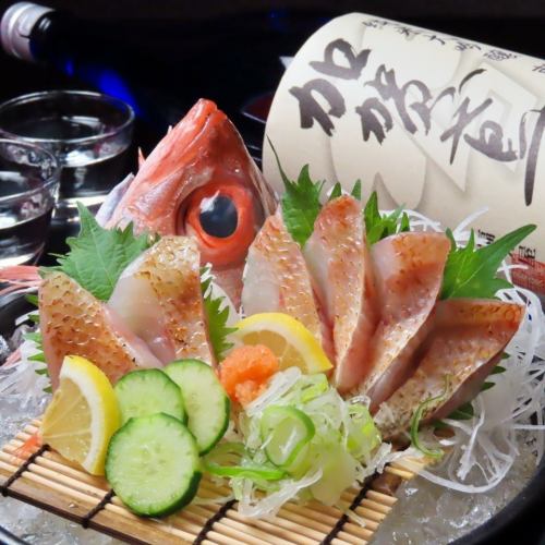 🌊✨新鮮なのど黒が味わえる居酒屋「海力」へようこそ！✨🐟 
当店自慢ののど黒は脂のり抜群で、とろける美味しさ😍季節限定の海鮮メニューも続々登場！🍶🍤落ち着いた和の空間で美味しいお酒と一緒に贅沢なひとときをお楽しみください🎉🎌 #海力 #のど黒 #居酒屋 #新鮮海鮮 #和食 #日本酒 #グルメ #魚好き #季節限定 #食べログ

---

🌊✨Welcome to Uoriki, your go-to izakaya for fresh Nodoguro fish!✨🐟 
Our Nodoguro is rich and melts in your mouth😍 Enjoy seasonal seafood dishes🍶🍤 in a relaxing Japanese-style atmosphere🎉🎌 Perfect for pairing with delicious sake! #Uoriki #Nodoguro #Izakaya #FreshSeafood #JapaneseFood #Sake #Gourmet #FishLovers #SeasonalMenu #Foodie