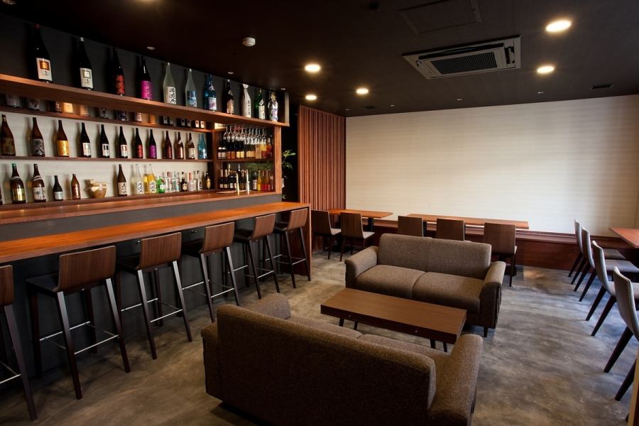 We have about 170 kinds of sake, sake, shochu, cocktail, wine and we have plenty.The distinctive shochu selected by Shochu adviser advises you all the gems you would like to enjoy.