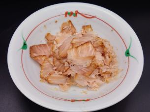 みやじ豚角煮の削り節