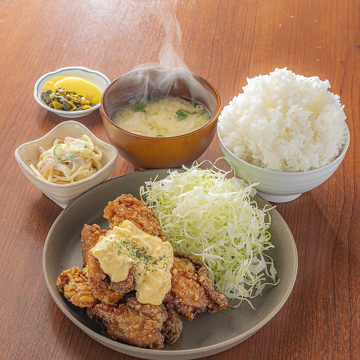 Full of nutrition! Enjoy a well-balanced set meal★