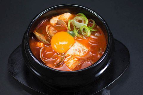 Gomtang soup/Galbitang soup/Yukgaejang soup
