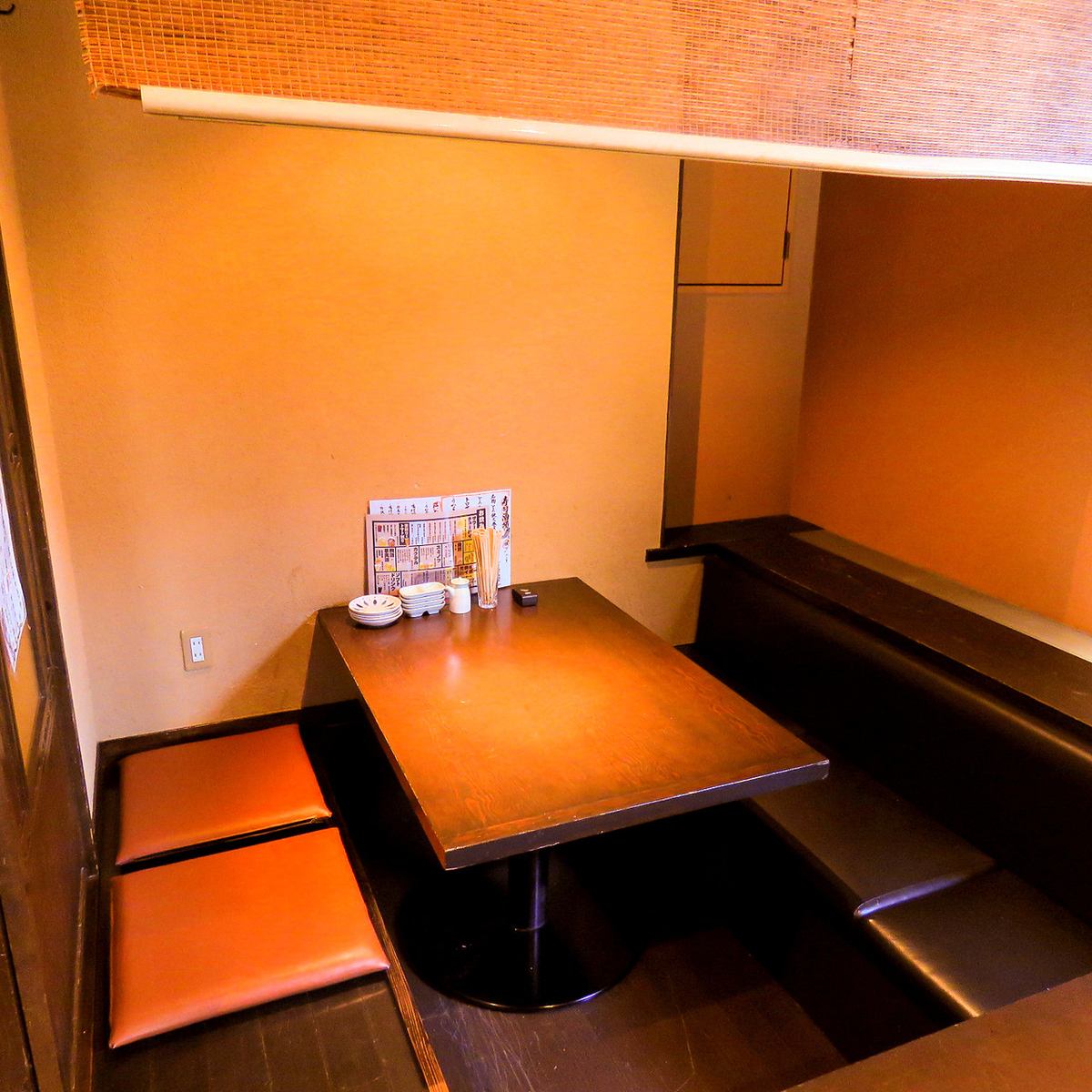 We have spacious, tatami-style private rooms available! Choose from large, medium, or small rooms to suit your needs!