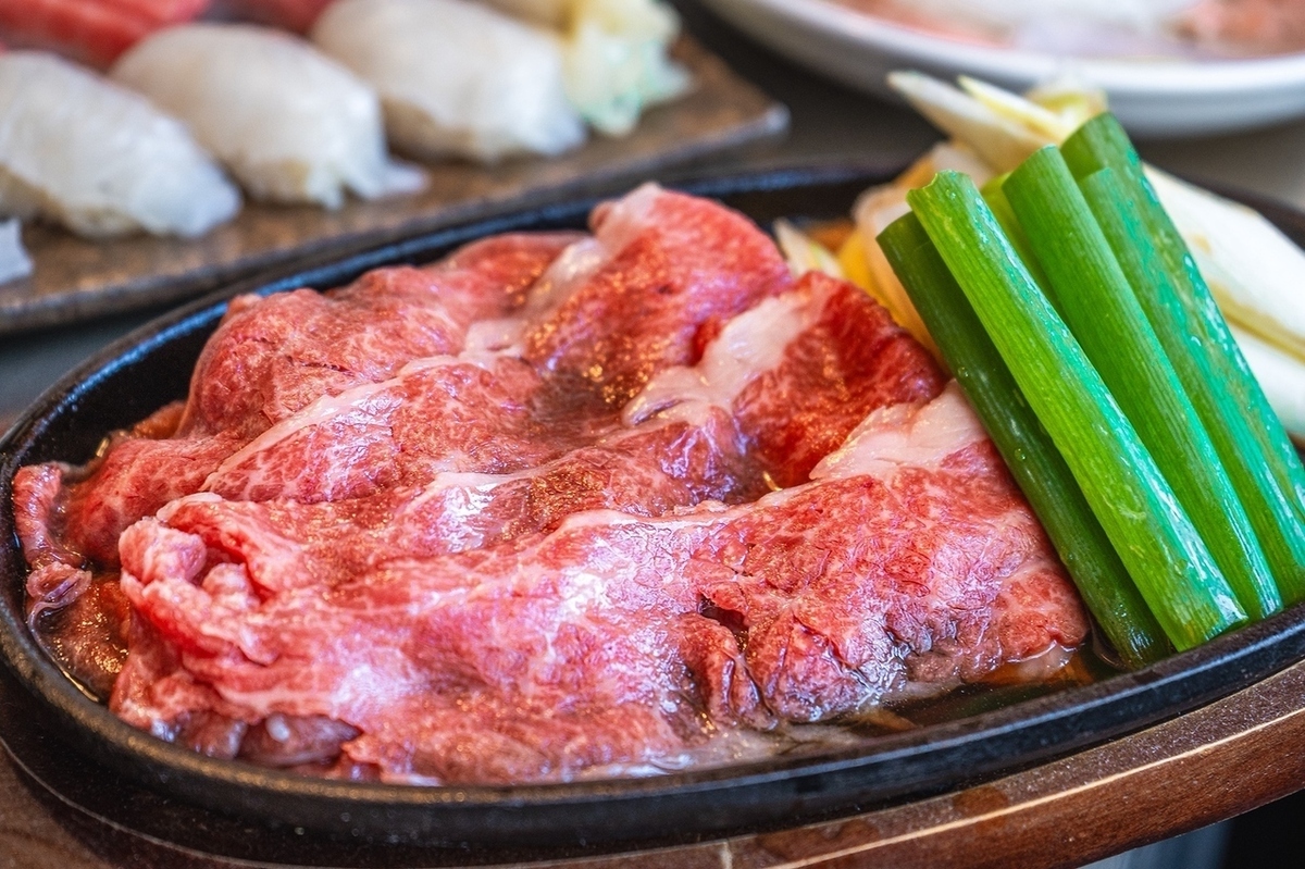 阿波牛×濃厚うにのうにくや阿波牛の握りなど和牛も豊富にあり
