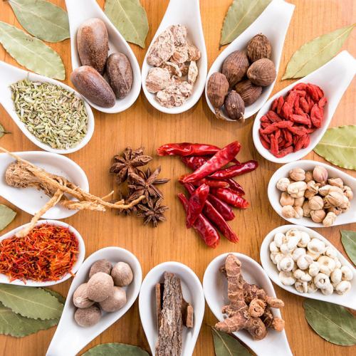 [Various spices with different effects are used!] We will guide you according to your needs, including detox!