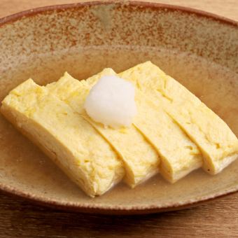 Rolled omelet with dashi stock
