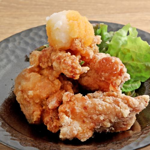Fried chicken thigh with grated daikon radish and ponzu sauce