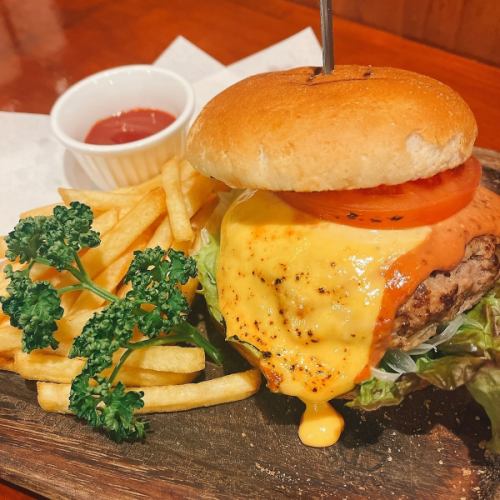 チェダーチーズバーガー＆ポテトセット