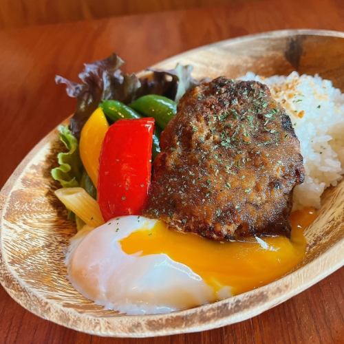 ＫＡＭＰＵＳ風ロコモコ丼