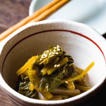 Leaf wasabi pickled in soy sauce