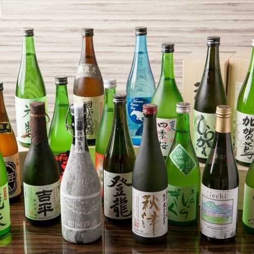 10種以上の地酒が揃う◎