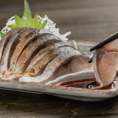 Broiled sushi mackerel