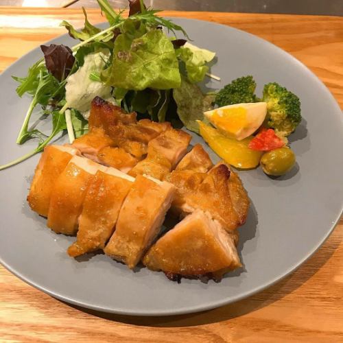 Saikyo味噌烤国产鸡和烤蔬菜