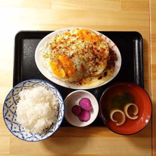 チャーシューエッグ定食