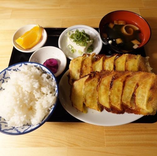 餃子定食