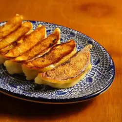 Royal gyoza