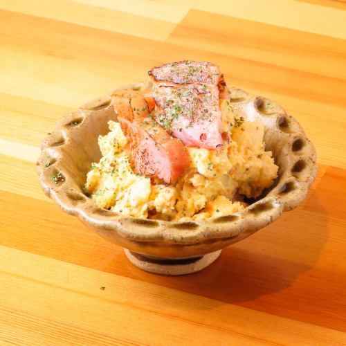 【店主の手作り】旬の味覚が詰まった日替わりおばんざい