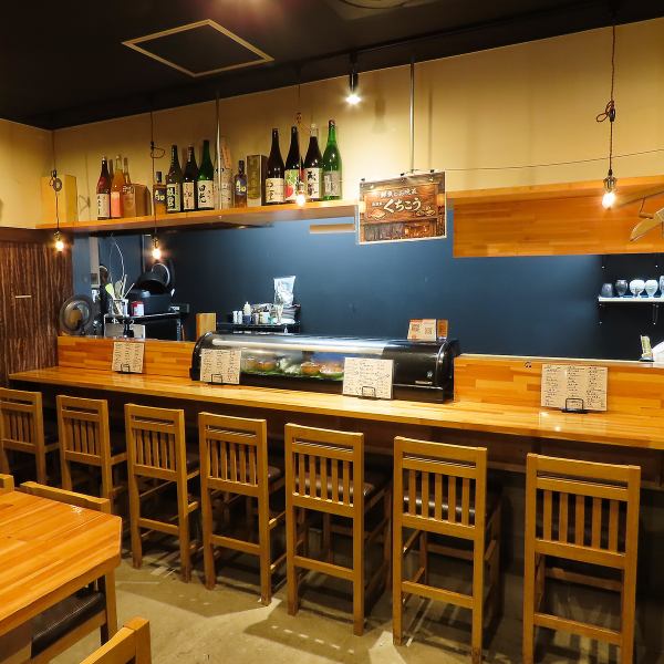 店内は和気藹々とした温かな空気に包まれており、初めての方でも緊張せずにお過ごしいただけます。スタッフとお客さまの距離が近く、まるでお家に帰ってきたような安心感が魅力です♪お一人様でのご来店も大歓迎！誰でもお気軽に来ていただける、そんなアットホームな空間作りを大切にしています◎