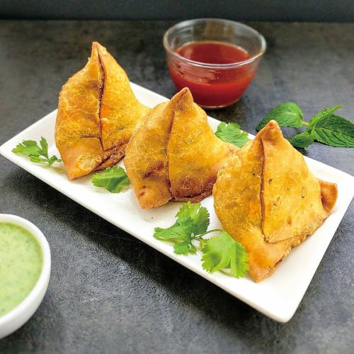 萨莫萨三角饺（印度咖喱炸丸子）2个