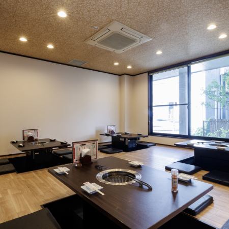 ご家族でのご利用や友人同士の飲み会にピッタリな掘りごたつ席♪連結可能で最大16名様までご利用可能です！